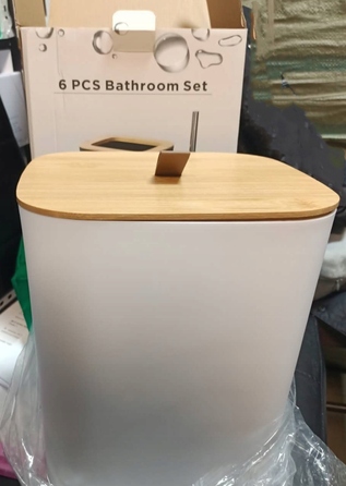 Комплект аксесуарів для ванної кімнати квадратний, 6 предметів, білий 49811