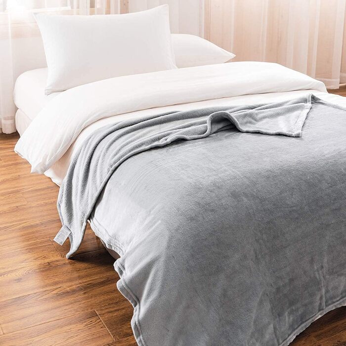 Плед KEPLIN з фланелі, великий накид, ковдра, м'який, затишний та пухнастий, з мікрофібри, для ліжка та ковдри, ідеально підходить для дорослих та дитячих кімнат (150 x односпальне ліжко, сріблясто-сірий)