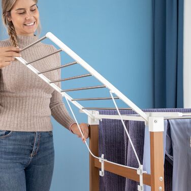 InnovaGoods - Folding and Extendable Metal Clothes Rack, 3 Height Levels, 11 Rods, Waterproof, Lightweight, Tool-Free Assembly, Iron, Size A (White)