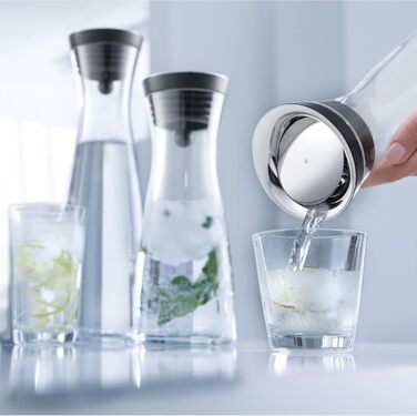 WMF Basic Glass Water Carafe 0.75 liter, Glass Carafe with Lid, Silicone Lid, CloseUp Closure