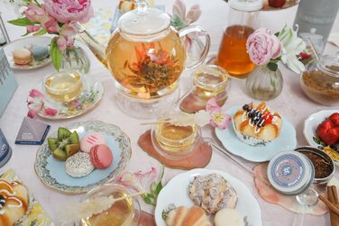 Скляний чайник Teabloom 1,2 л з фільтром, термостійкий, для чаю, для мікрохвильовки, 2 чайні квітки в комплекті