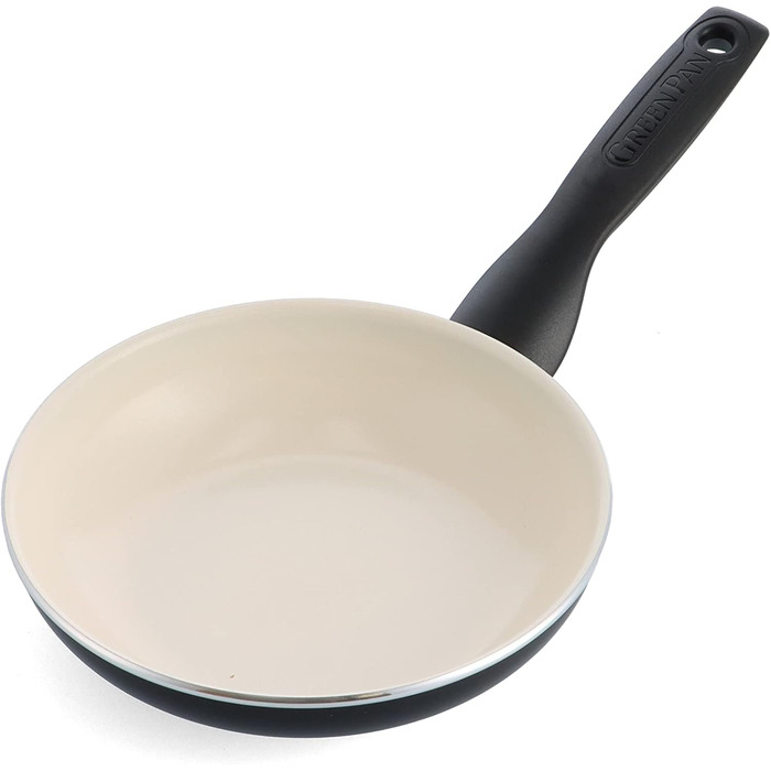 GreenPan Rio: набір сковорідок з антипригарним покриттям Ceramic, 2 шт. (20 см + 26 см), без PFAS, Stay-Cool ручка, термостійкі до 160°C, придатні для миття в посудомийній машині, чорний & кремовий