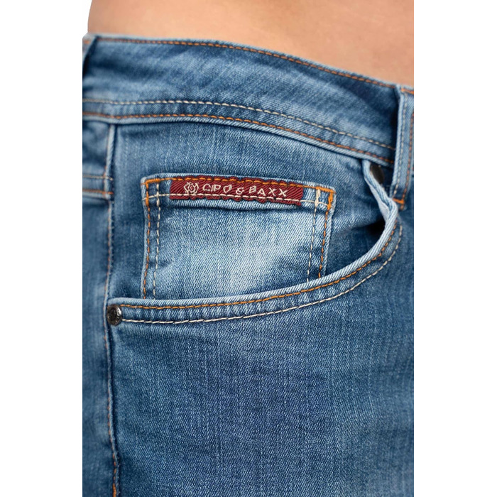 Чоловічі джинси Cipo & Baxx: блакитні джинси з еластаном, 5 кишень, контрастна вишивка (42W/32L)