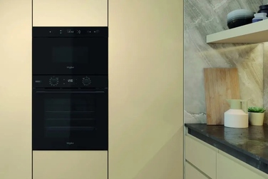 Вбудована мікрохвильова піч Whirlpool MBNA900B, 750 Вт, чорна