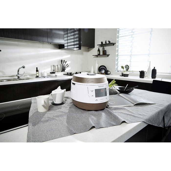 Мультиварка CUCKOO CMC-QSB501S iCook Q5 Premium з антипригарним покриттям, 4.75 л, 8-в-1, з голосовим керуванням та 3D нагріванням